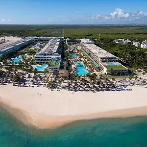 Resort Serenade - Adults Only *****