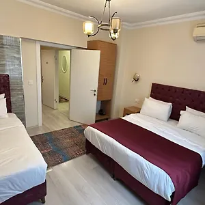  Aparthotel Golden Tulip